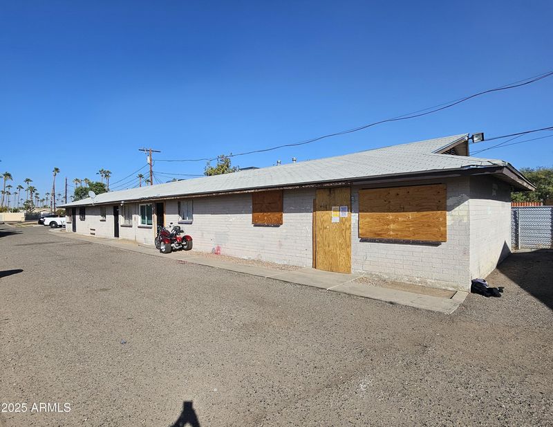 5207 W Myrtle Ave, Glendale, AZ 85301