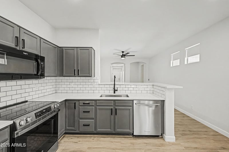 5207 W Paradise Dr, Glendale, AZ 85304