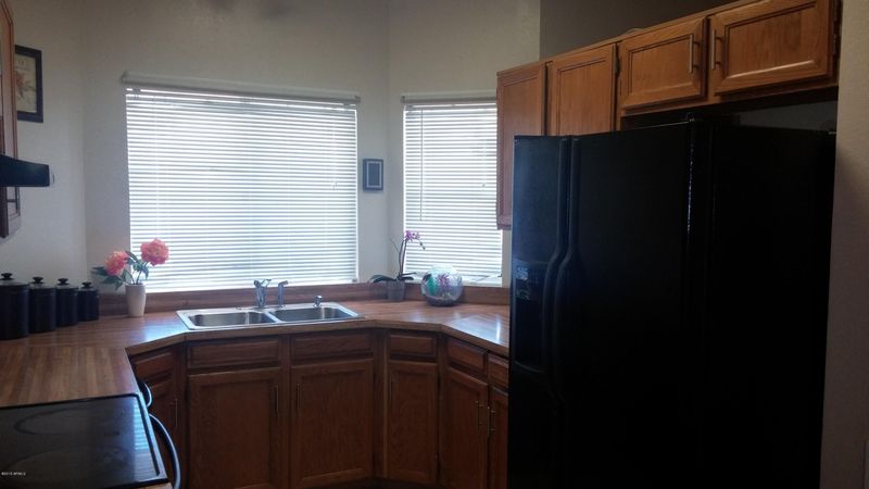 5207 W Seldon Ln, Glendale, AZ 85302