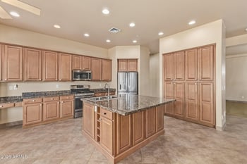 5208 180th Ln, Litchfield Park, AZ 85340