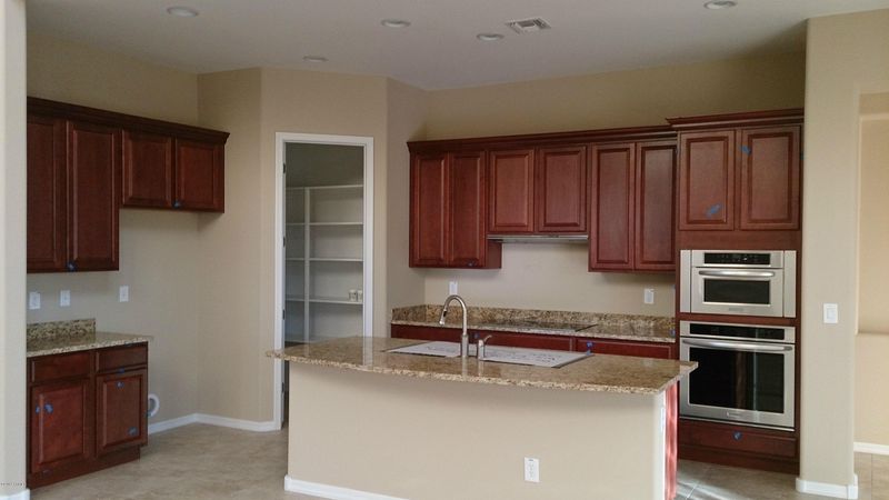 5208 S Seton Ave, Gilbert, AZ 85298