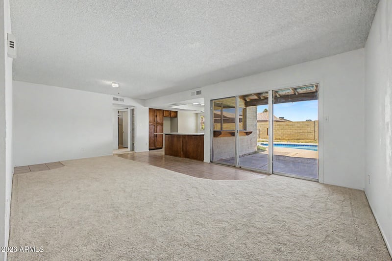5208 W Shangri La Rd, Glendale, AZ 85304