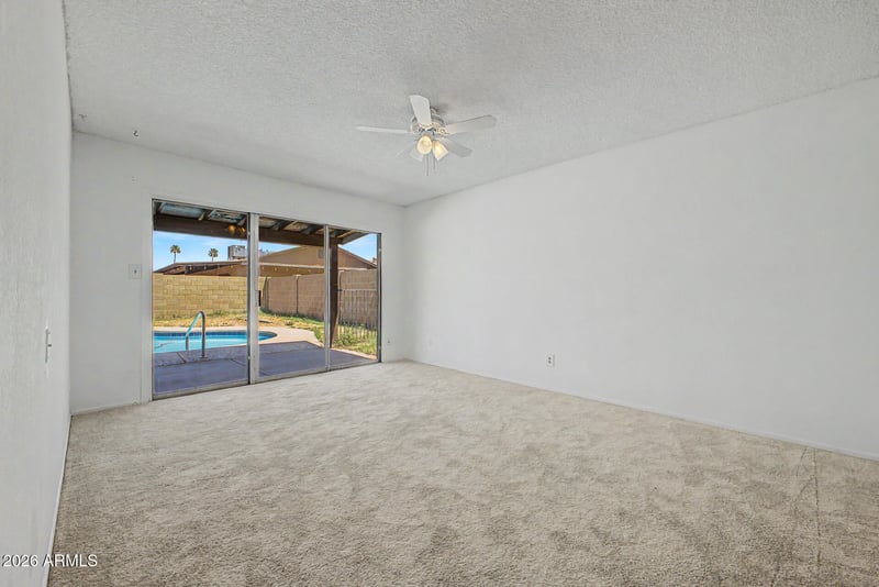 5208 W Shangri La Rd, Glendale, AZ 85304