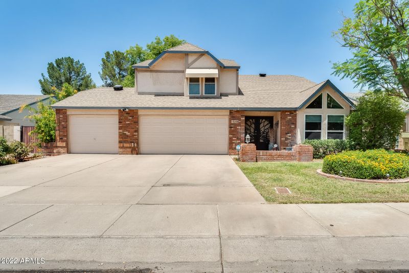 5208 W Willow Ave, Glendale, AZ 85304