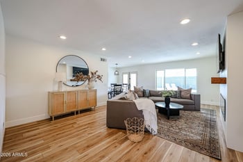 5209 E Beck Ln, Scottsdale, AZ 85254