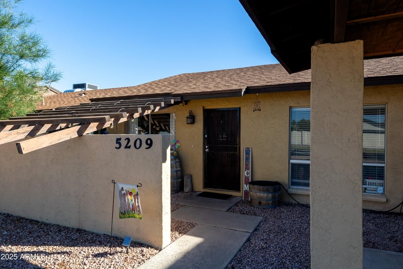 5209 Palo Verde Ave, Glendale, AZ 85302