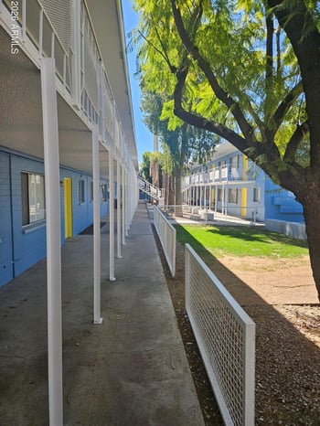 521 Bethany Home Rd, Phoenix, AZ 85012