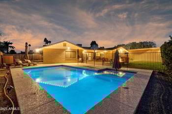 521 Canterbury Ln, Phoenix, AZ 85022