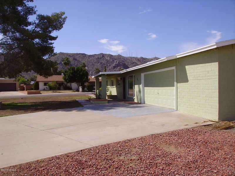 521 E Paseo Way, Phoenix, AZ 85042