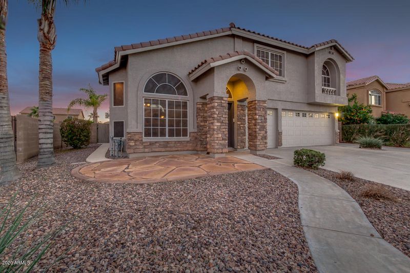 521 E Rosebud Dr, San Tan Valley, AZ 85143