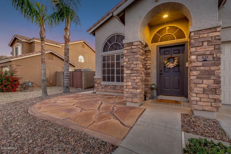 521 E Rosebud Dr, San Tan Valley, AZ 85143