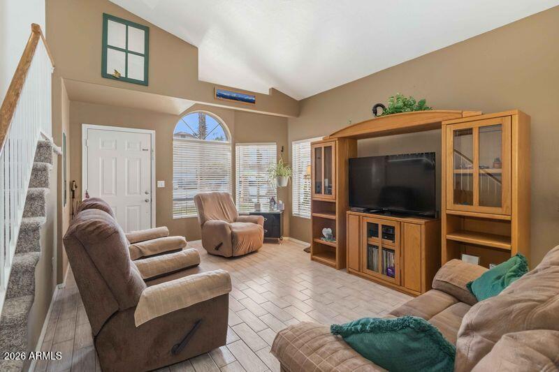 521 N Cobblestone St, Gilbert, AZ 85234