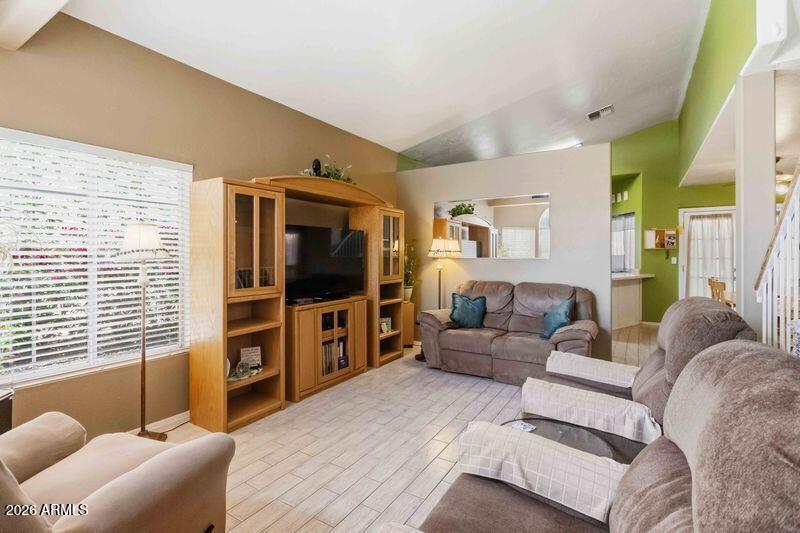 521 N Cobblestone St, Gilbert, AZ 85234