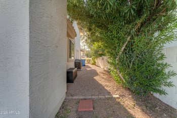 521 S Marina Dr, Gilbert, AZ 85233