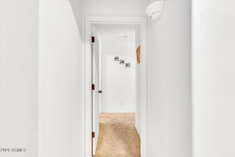 521 Angus Rd, San Tan Valley, AZ 85143