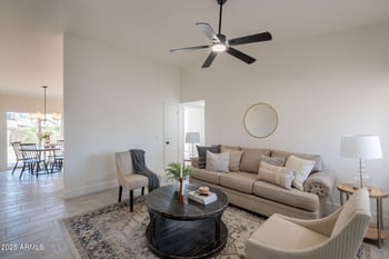 521 Wickieup Ln, Phoenix, AZ 85024