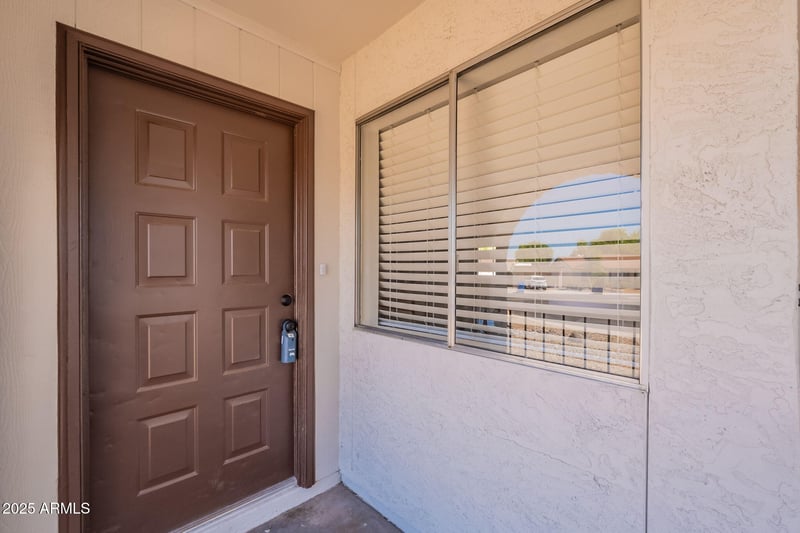 521 Wickieup Ln, Phoenix, AZ 85024