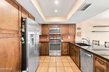 5210 E Saguaro Cir, Phoenix, AZ 85044