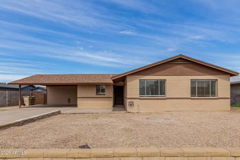 5210 Sanna St, Glendale, AZ 85302