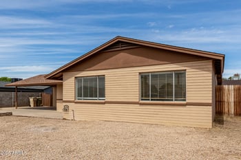 5210 Sanna St, Glendale, AZ 85302