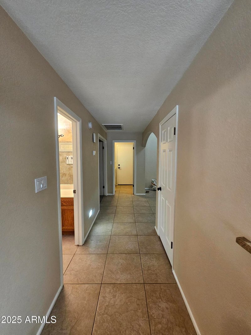 5211 Elmwood Cir, Mesa, AZ 85205