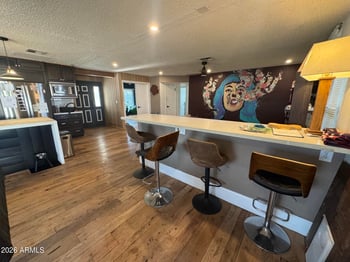 5211 N 72nd Ave, Glendale, AZ 85303