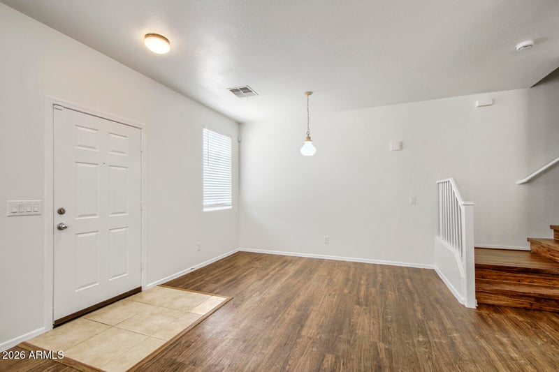5211 W Warner St, Phoenix, AZ 85043