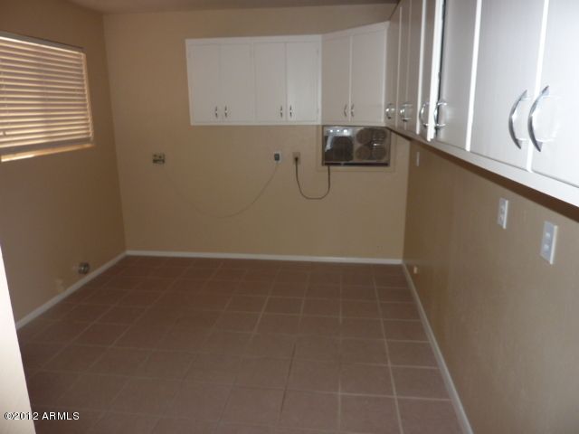 5213 E Dallas St, Mesa, AZ 85205