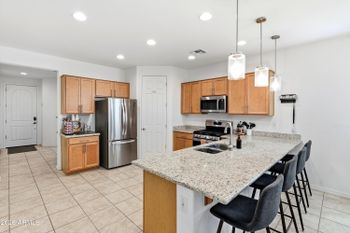 5214 N 90th Dr, Glendale, AZ 85305