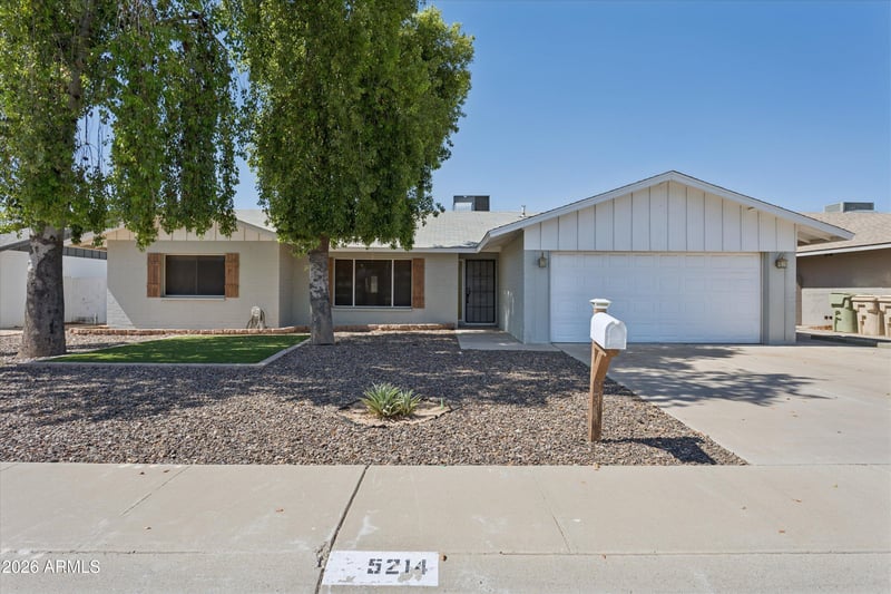 5214 Redfield Rd, Glendale, AZ 85306