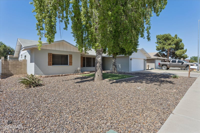 5214 Redfield Rd, Glendale, AZ 85306