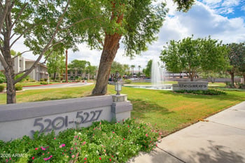 5215 N 24th St #207, Phoenix, AZ 85016
