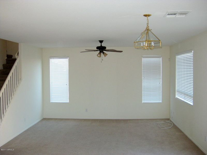 5215 S 10th Ave, Phoenix, AZ 85041
