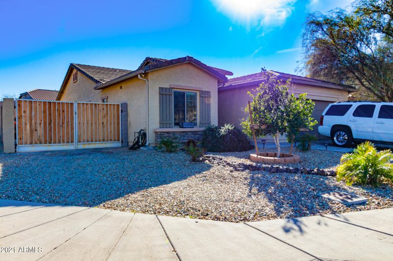 5215 W Beverly Rd, Laveen, AZ 85339