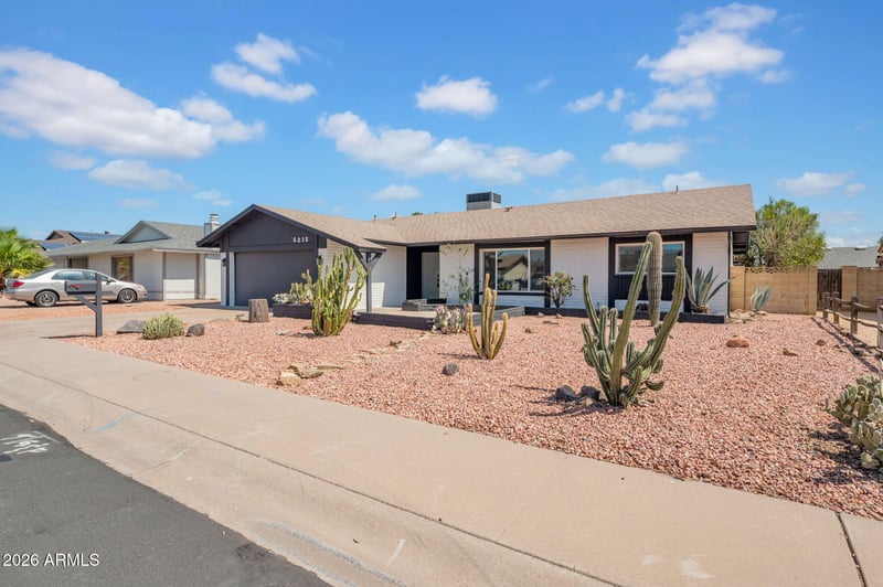 5215 W Hearn Rd, Glendale, AZ 85306