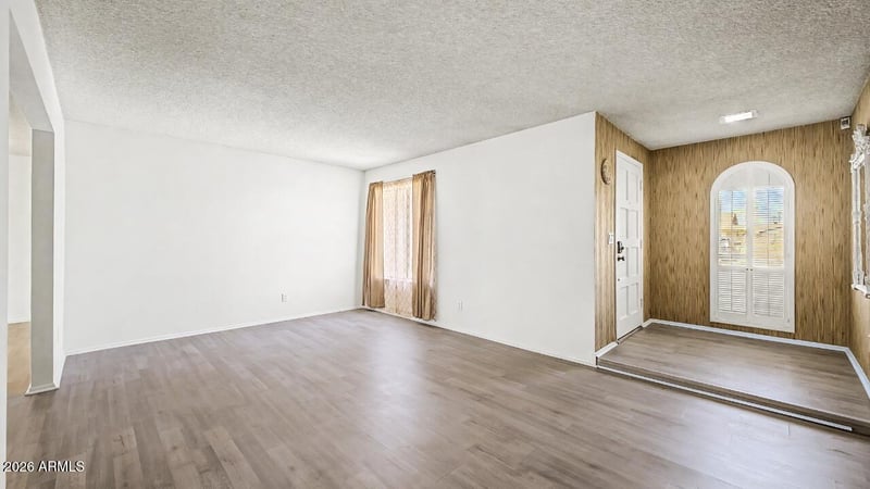 5215 W Las Palmaritas Dr, Glendale, AZ 85302