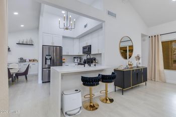 5216 W Voltaire Dr, Glendale, AZ 85304