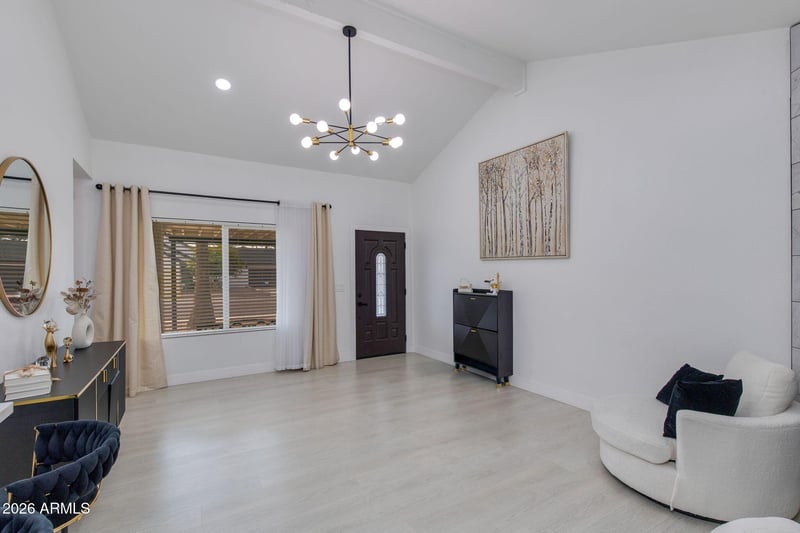 5216 W Voltaire Dr, Glendale, AZ 85304