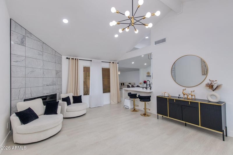 5216 W Voltaire Dr, Glendale, AZ 85304