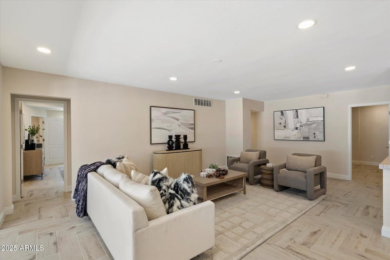 5217 18th Pl, Phoenix, AZ 85016