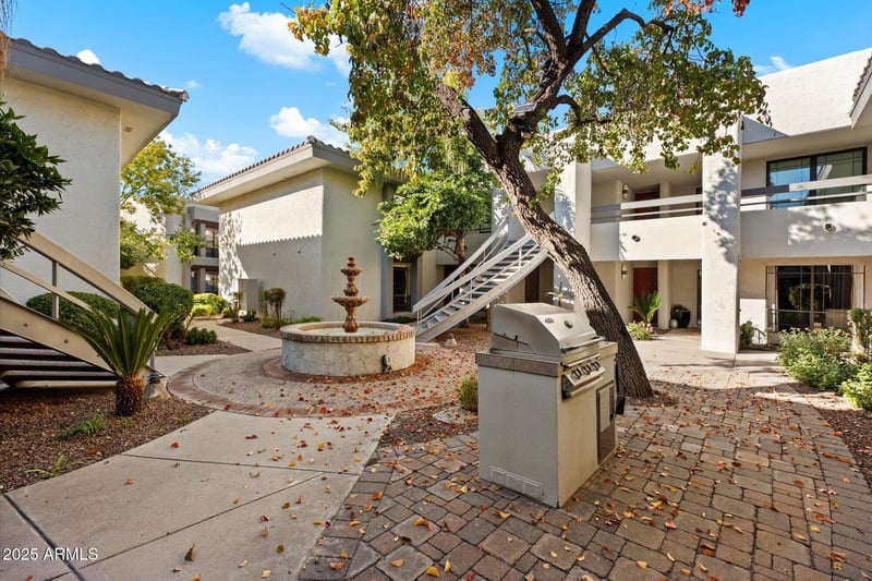 5217 24th St #104, Phoenix, AZ 85016