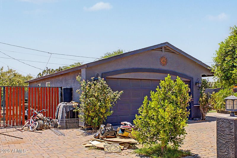 5217 Shadow Ln, San Tan Valley, AZ 85140