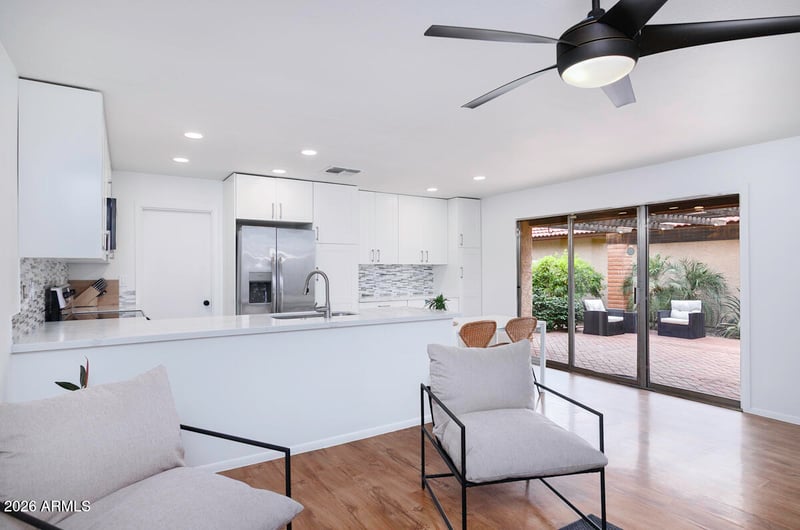 5217 Tunder Cir, Phoenix, AZ 85044