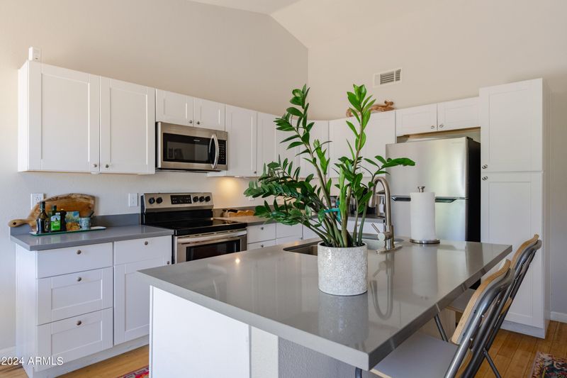 5217 W Aster Dr, Glendale, AZ 85304
