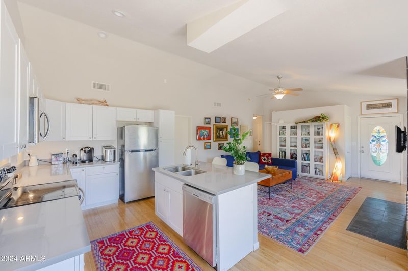 5217 W Aster Dr, Glendale, AZ 85304