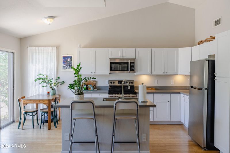 5217 W Aster Dr, Glendale, AZ 85304