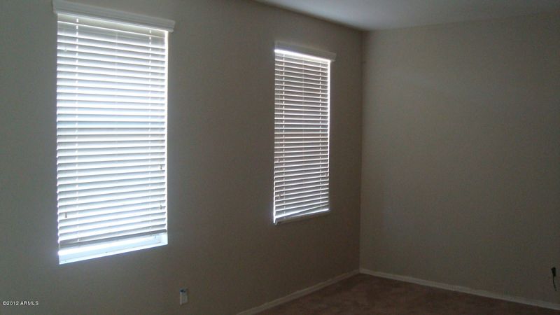 5217 W Odeum Ln, Phoenix, AZ 85043