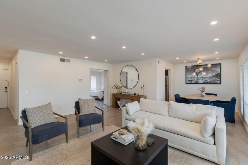 5219 24th St #204, Phoenix, AZ 85016