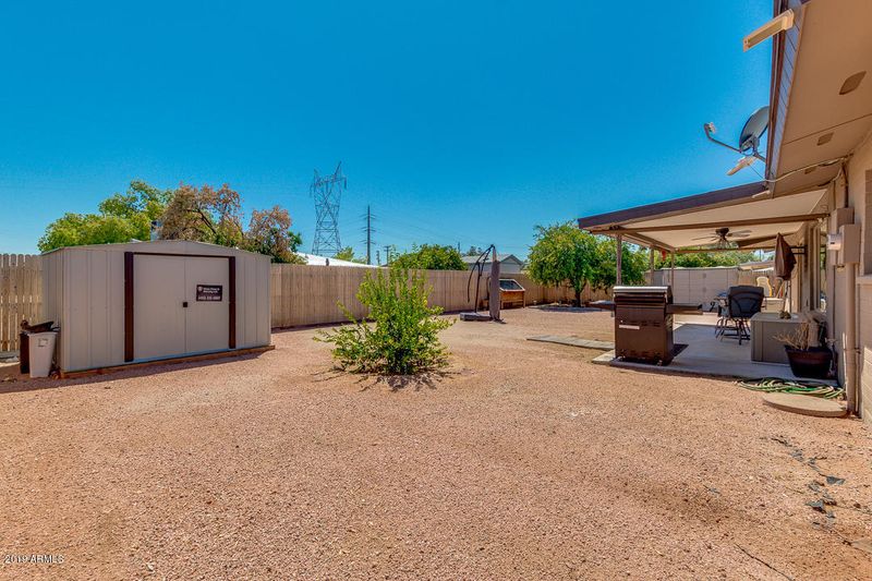 5219 E Des Moines St, Mesa, AZ 85205