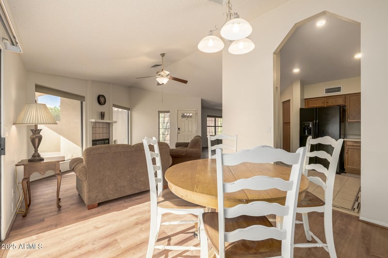 5219 Half Moon Dr, Phoenix, AZ 85044